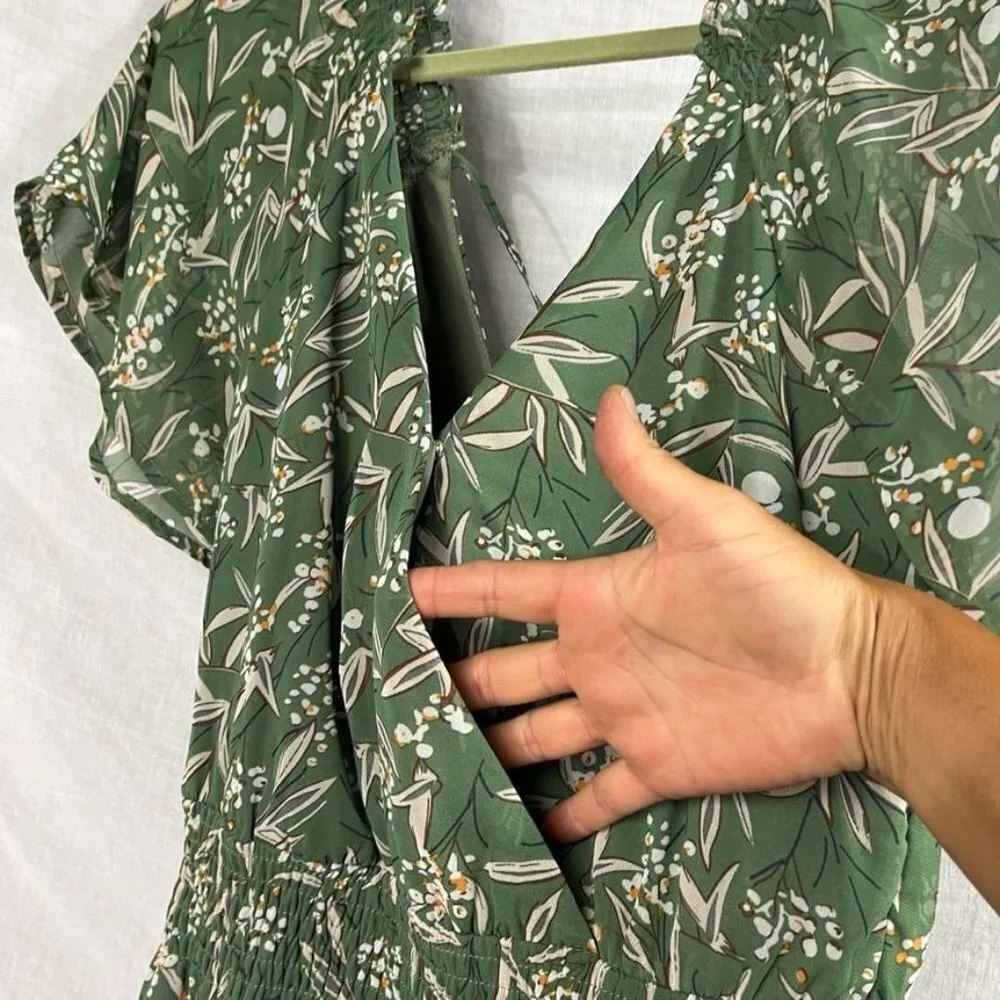 Lush Wrap Top Flutter Sleeve Midi Dres Womens S Sage Green‎ Floral Tiered Ruffle